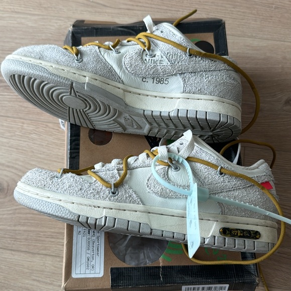 off white dunk lot 37